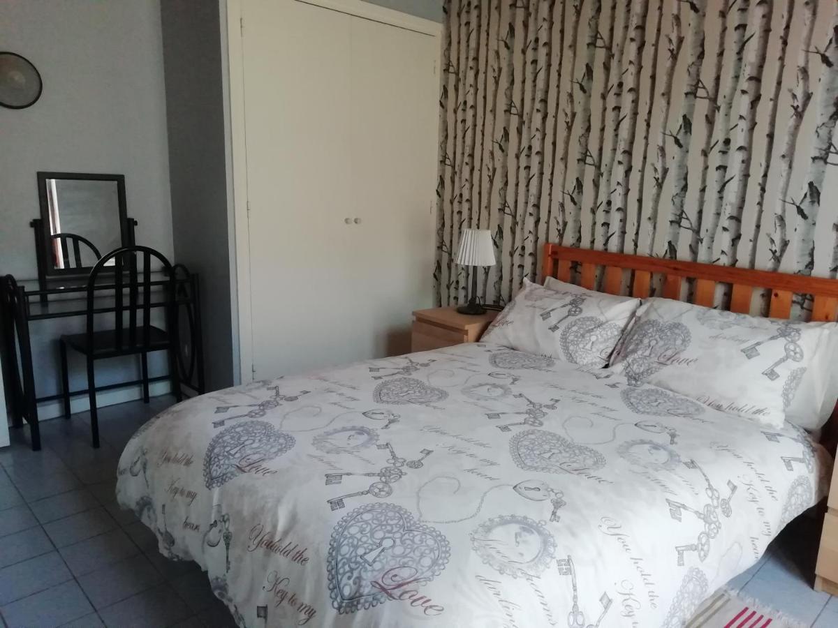 Le Rouge Robin Villa Fougax-et-Barrineuf ภายนอก รูปภาพ